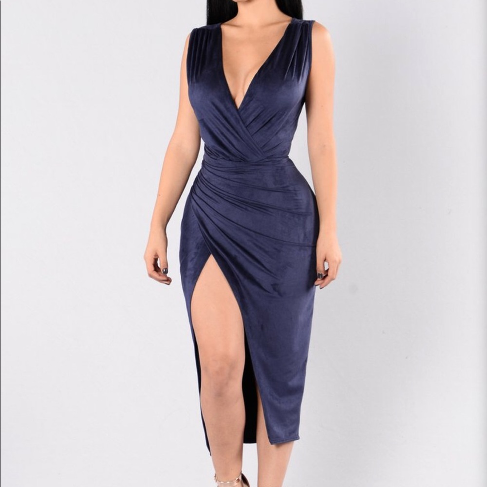 Fashion Nova Navy V neck dress
